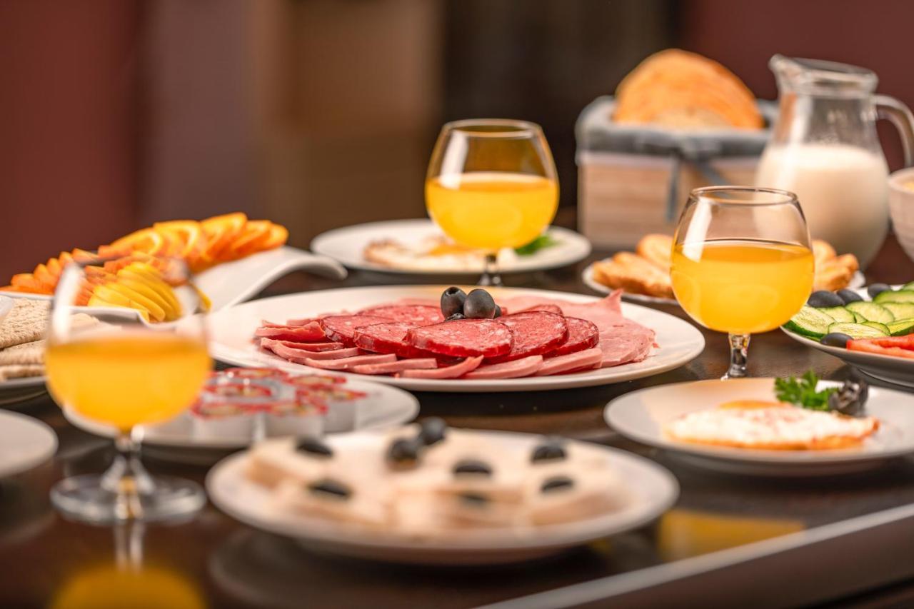 Hotel Vaki ティビリシ エクステリア 写真